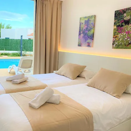 Lucia * Cala'N Blanes (Menorca)