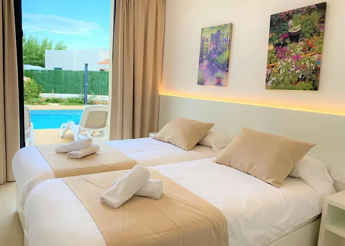 Lucia * Cala'N Blanes (Menorca)